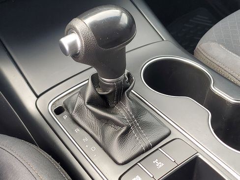 Used 2017 Kia Sorento LX image 23