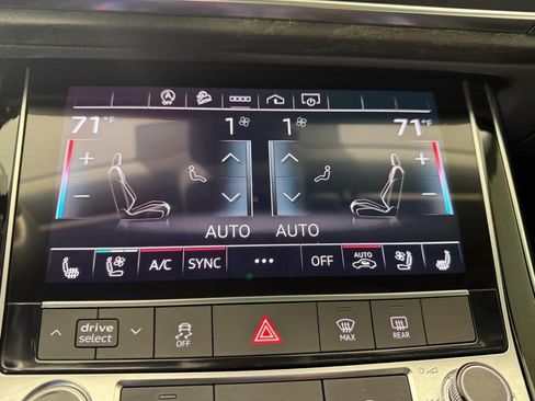 Used 2023 Audi Q8 Premium Plus image 18