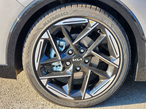 New 2025 Kia K4 GT-Line image 8