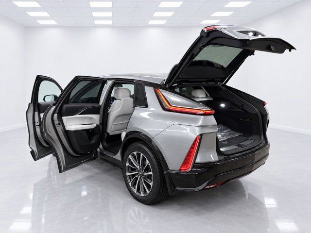 Used 2024 Cadillac Lyriq Sport AWD/4WD image 11