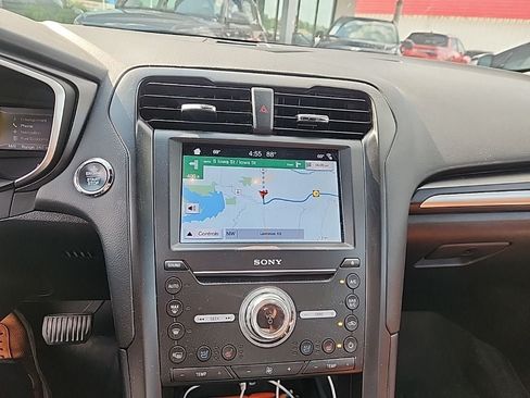 Used 2019 Ford Fusion Titanium FWD image 8