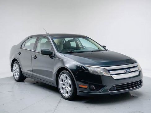 Used 2010 Ford Fusion SE image 10