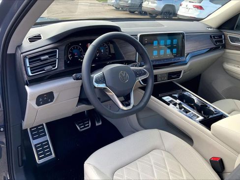 New 2026 Volkswagen Atlas SEL Premium R-Line AWD/4WD image 8