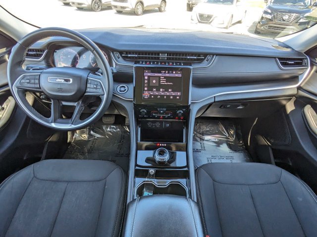 Used 2023 Jeep Grand Cherokee L Laredo AWD/4WD image 14