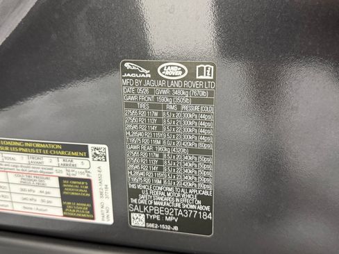 New 2026 Land Rover Range Rover Long Wheelbase SE AWD/4WD image 21