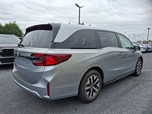 New 2026 Honda Odyssey EX-L image 4