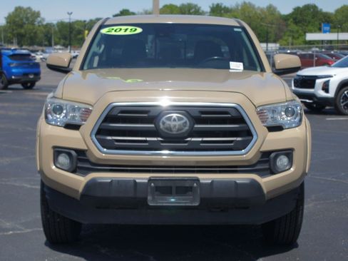 Used 2019 Toyota Tacoma SR5 RWD image 23