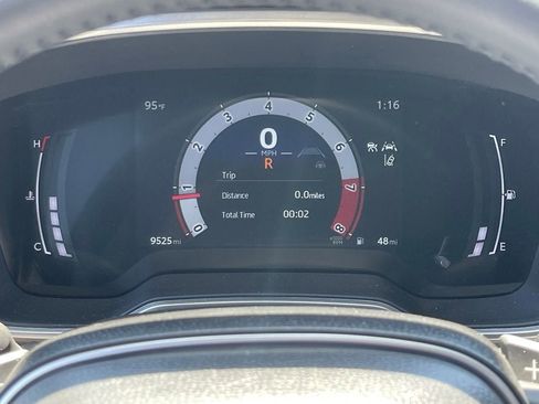 Used 2025 Toyota Corolla XSE FWD image 11