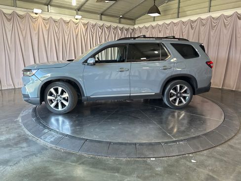 Used 2023 Honda Pilot Elite image 8