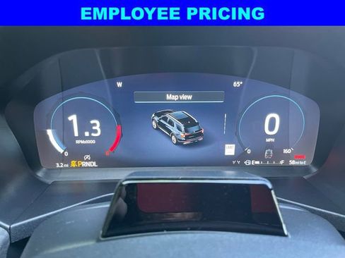 New 2026 Ford Explorer Platinum w/ LUX Leather Package AWD/4WD image 2