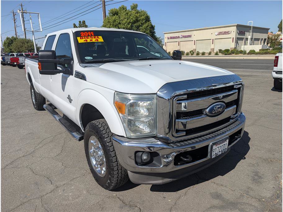 Used 2011 Ford F350 Lariat w/ Lariat Interior Pkg AWD/4WD image 3