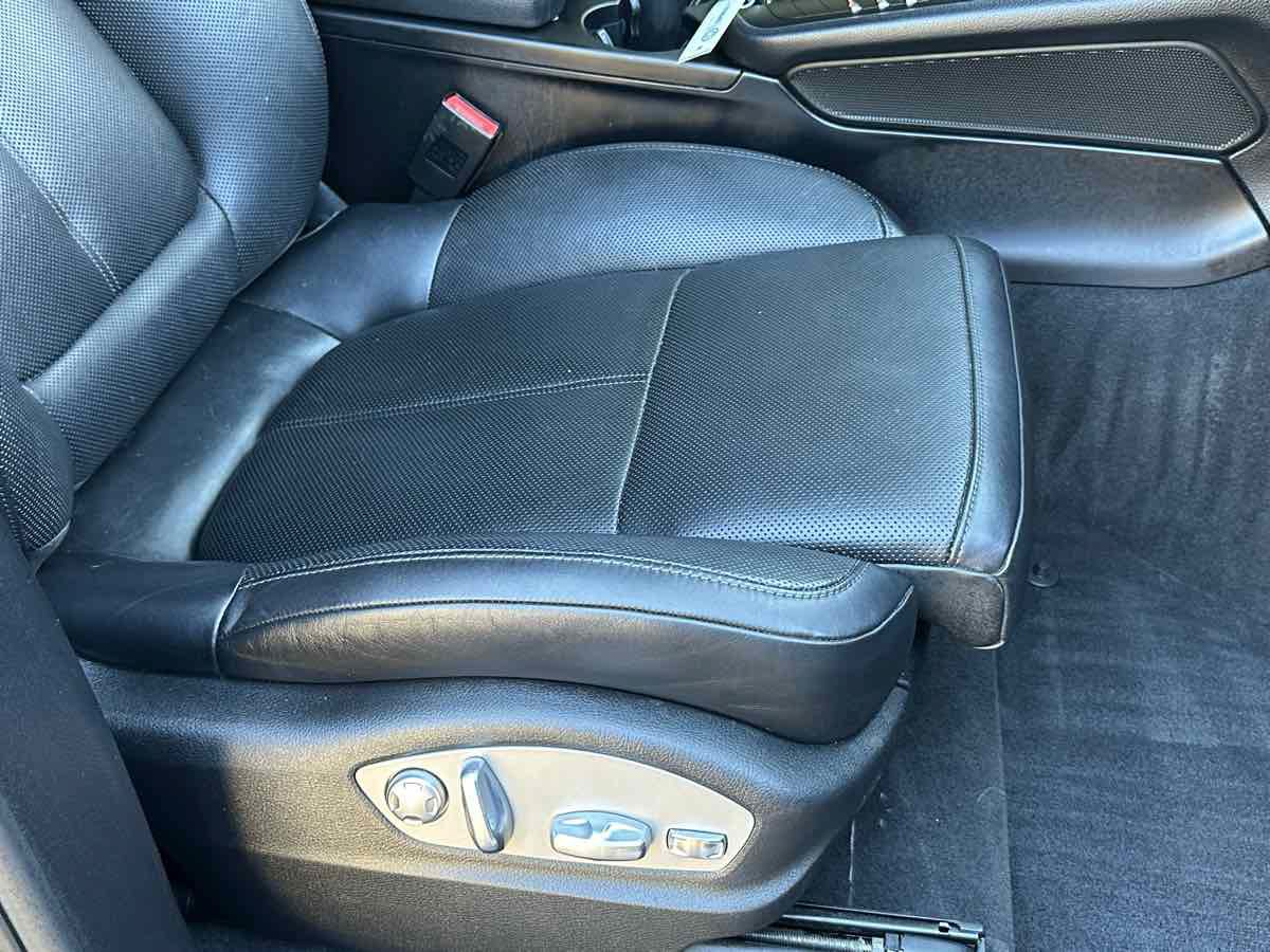 Used 2018 Porsche Macan AWD/4WD image 11
