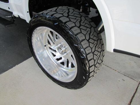 Used 2019 Ford F150 XLT w/ Equipment Group 302A Luxury image 32