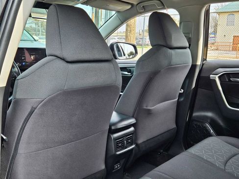 Used 2023 Toyota RAV4 XLE image 19
