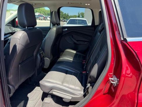 Certified 2019 Ford Escape Titanium FWD image 10