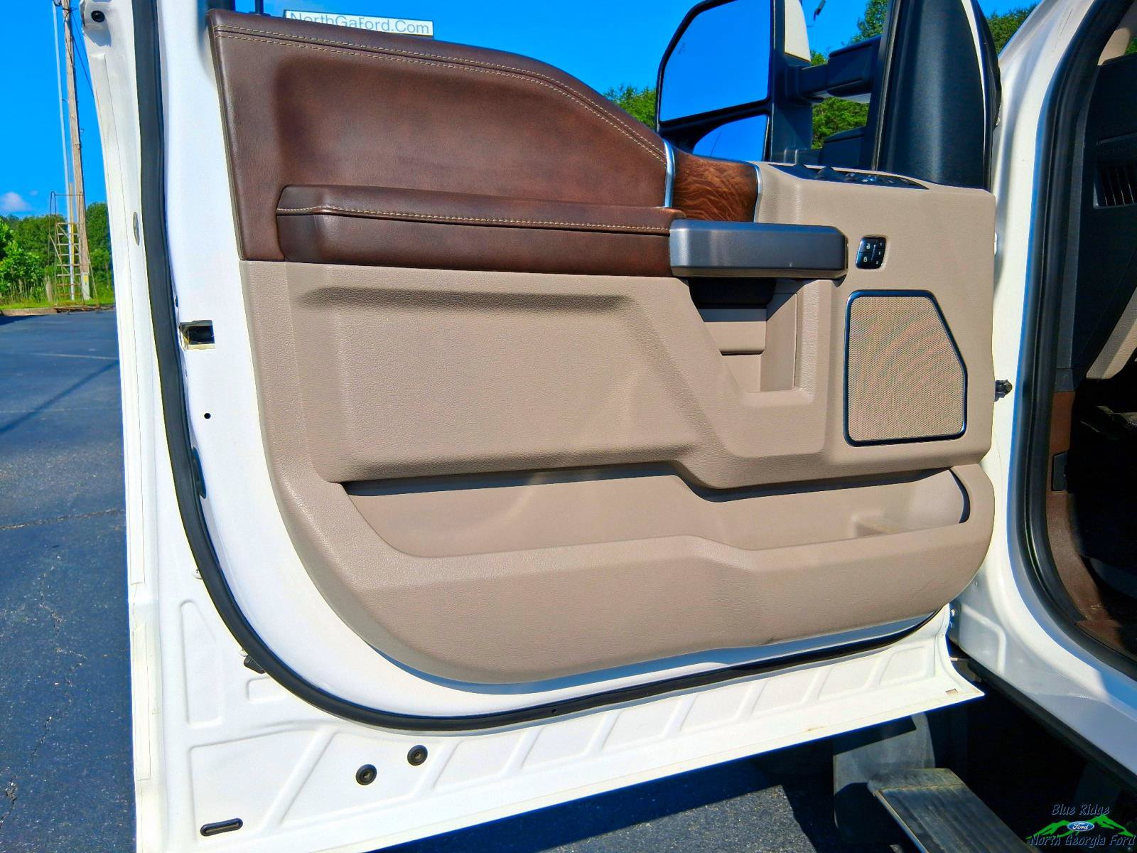 Used 2019 Ford F450 Limited AWD/4WD image 10