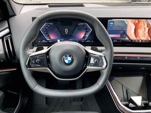 Used 2025 BMW X3 xDrive30i w/ Premium Package image 8