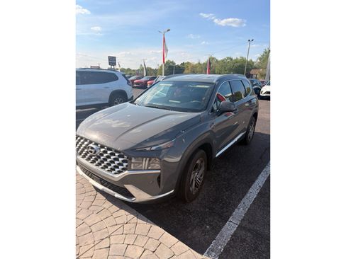 Used 2022 Hyundai Santa Fe SEL w/ Cargo Package image 2