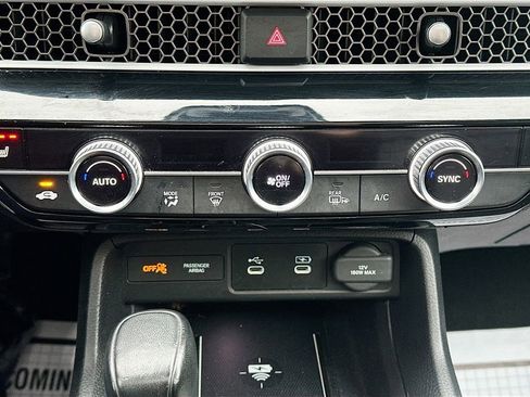 Used 2025 Honda Civic Sport image 12