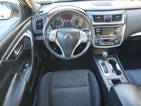 Used 2017 Nissan Altima 2.5 SV w/ Convenience Package image 21