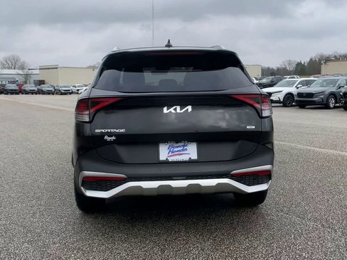 Used 2023 Kia Sportage EX image 8