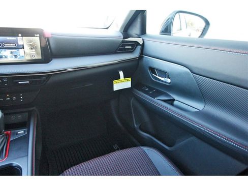 New 2025 Nissan Kicks SR w/ Illumination Package image 10