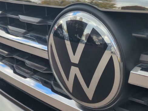 Used 2021 Volkswagen Atlas SEL R-Line image 13