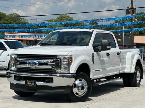 Used 2019 Ford F350 XL w/ STX Appearance Package AWD/4WD image 3