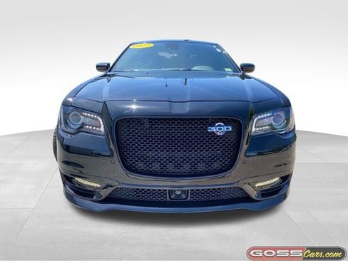 Certified 2023 Chrysler 300 C RWD image 2