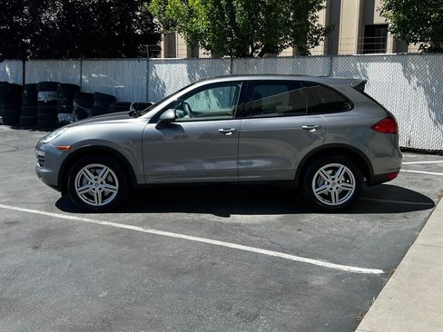 Used 2011 Porsche Cayenne S AWD/4WD image 4