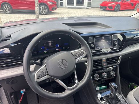 Used 2023 Volkswagen Taos S FWD image 2