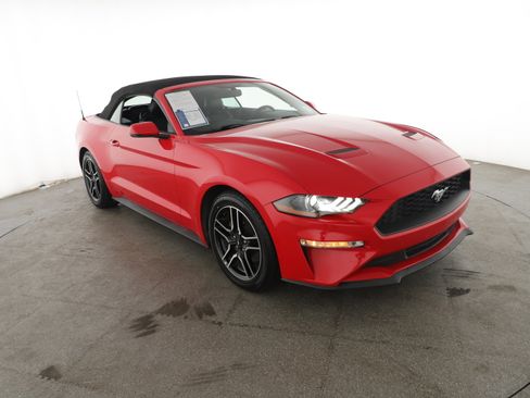 Used 2018 Ford Mustang Premium w/ Equipment Group 201A image 3