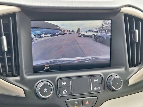 Used 2023 GMC Terrain Denali image 22