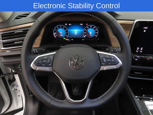 Certified 2026 Volkswagen Atlas SE FWD image 12