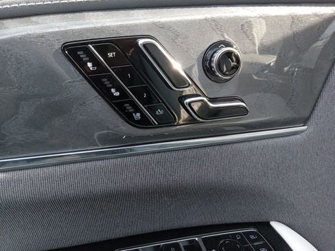 New 2026 Cadillac Escalade IQL Sport 1 w/ LPO, ONYX Package image 19