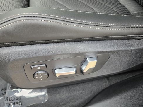 New 2026 BMW X5 xDrive50e w/ Executive Package image 26