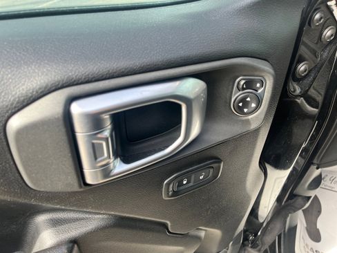 Used 2020 Jeep Wrangler Unlimited Sport S image 14