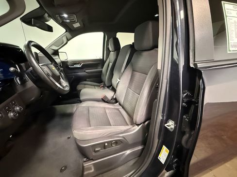 Used 2023 Chevrolet Silverado 1500 LT image 12