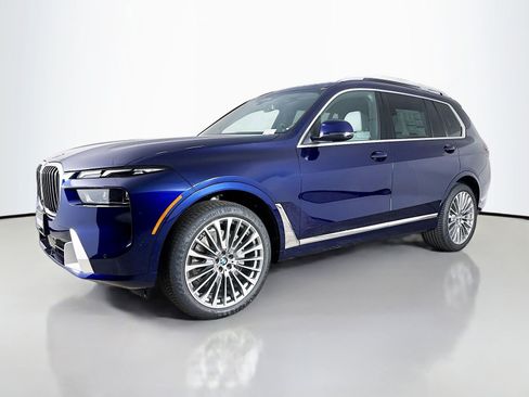 New 2026 BMW X7 xDrive40i image 3