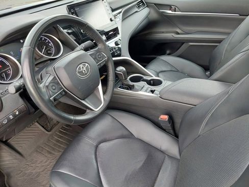 Used 2023 Toyota Camry XLE image 9