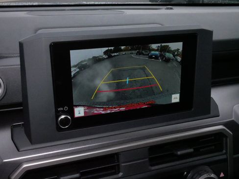 Certified 2025 Toyota 4Runner SR5 image 30