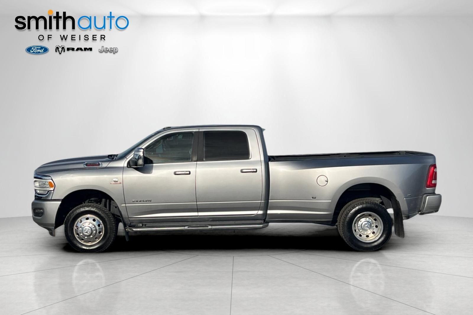 Used 2024 RAM 3500 Laramie w/ Safety Group AWD/4WD image 8