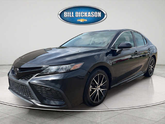 Used 2024 Toyota Camry SE FWD image 3
