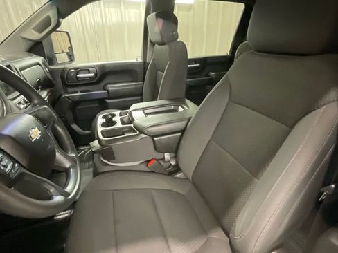 Used 2022 Chevrolet Silverado 2500 W/T w/ WT Convenience Package image 11