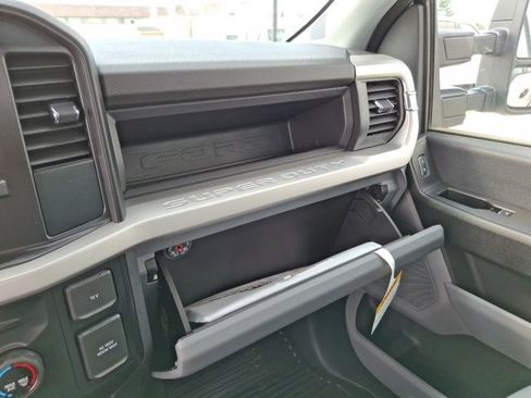 Used 2024 Ford F350 XL w/ Snow Plow Prep Package image 26