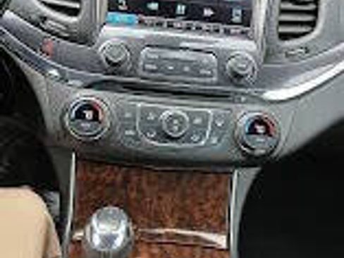 Used 2015 Chevrolet Impala LT image 20