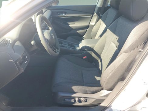 New 2025 Honda Accord SE image 9