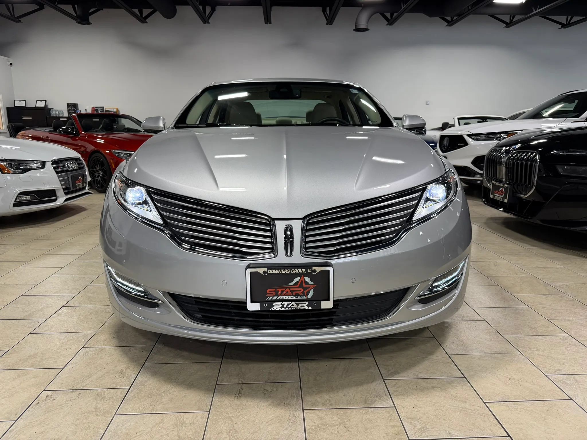 Used 2013 Lincoln MKZ FWD image 10