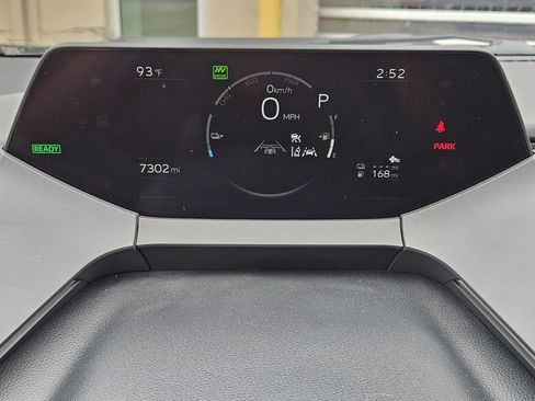 Used 2025 Toyota Prius Plug-In Hybrid FWD image 12