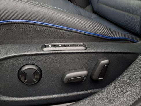 Used 2023 Volkswagen Golf 20th Anniversary Edition image 23